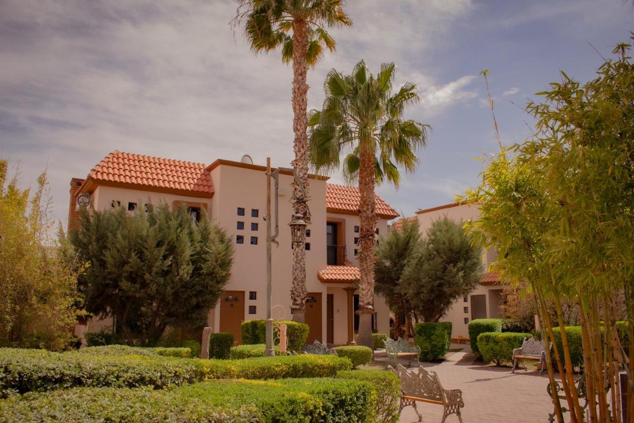 Suites Cervantes チワワ エクステリア 写真
